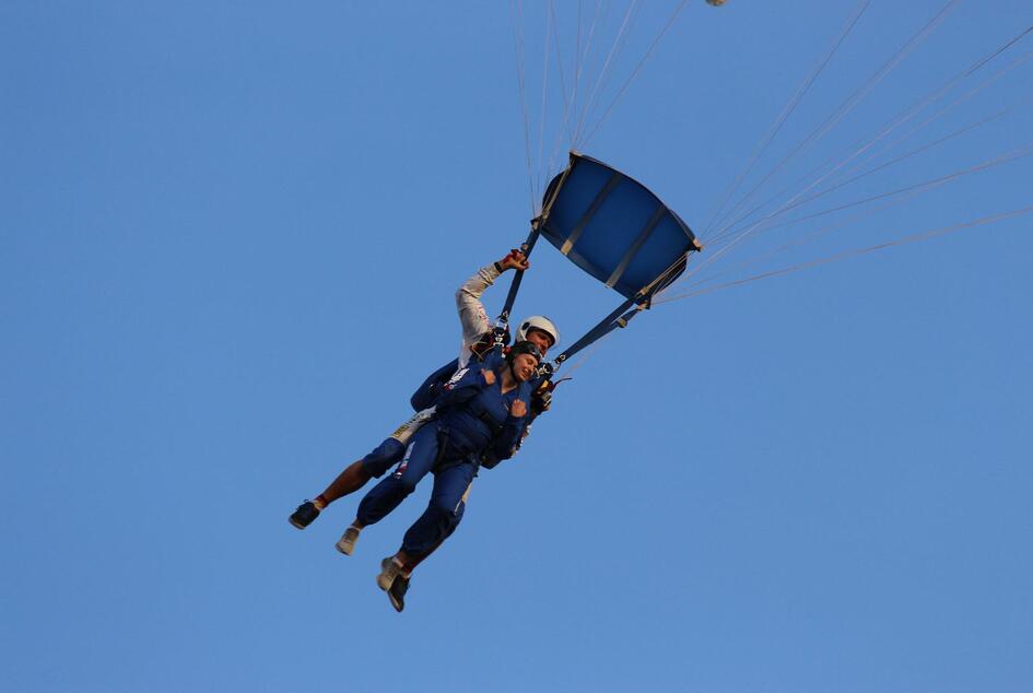 saut-en-parachute-basik-air-concept-divers
